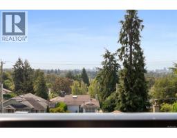 931 Lakeview Ave, Saanich, BC V8X3H7 Photo 26