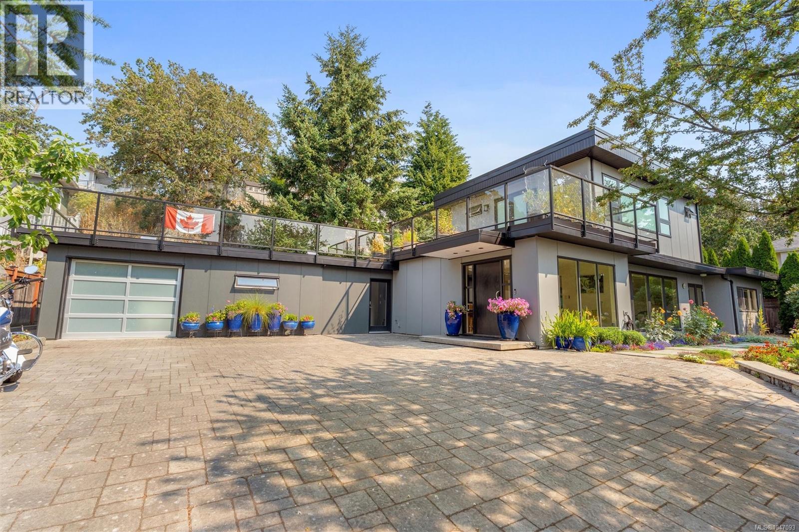 931 Lakeview Ave - 1