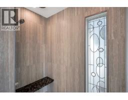 931 Lakeview Ave, Saanich, BC V8X3H7 Photo 60