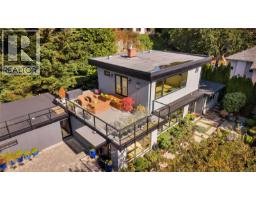 931 Lakeview Ave, Saanich, BC V8X3H7 Photo 39