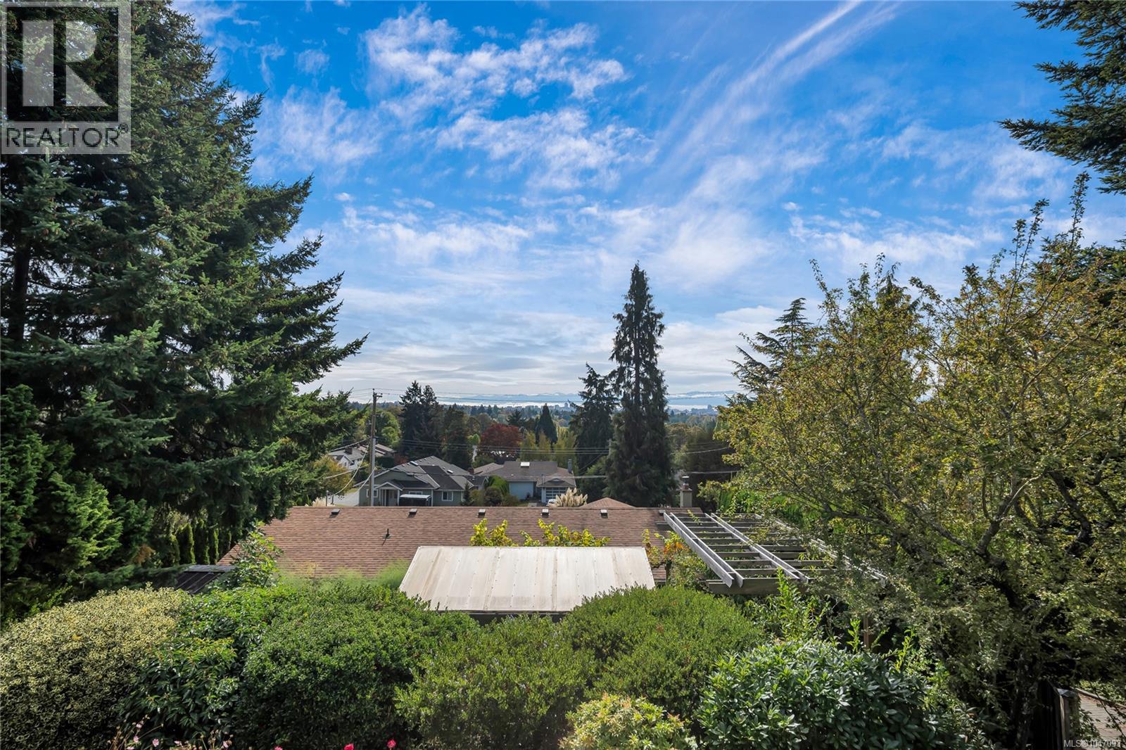 931 Lakeview Ave - 70
