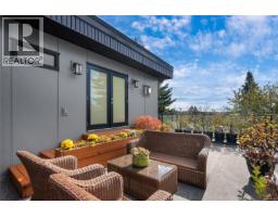 931 Lakeview Ave, Saanich, BC V8X3H7 Photo 68