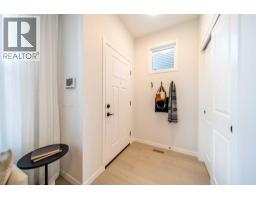 524 Tekarra Drive NW - photo 2