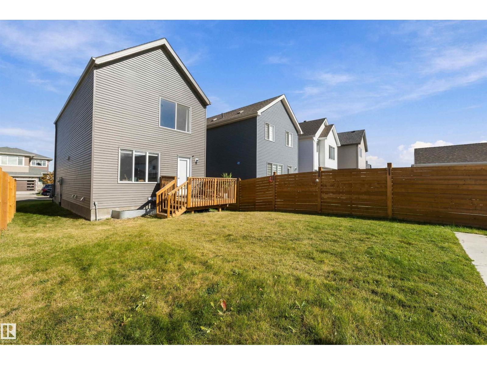 290 Jensen Lakes Boulevard, photo 39