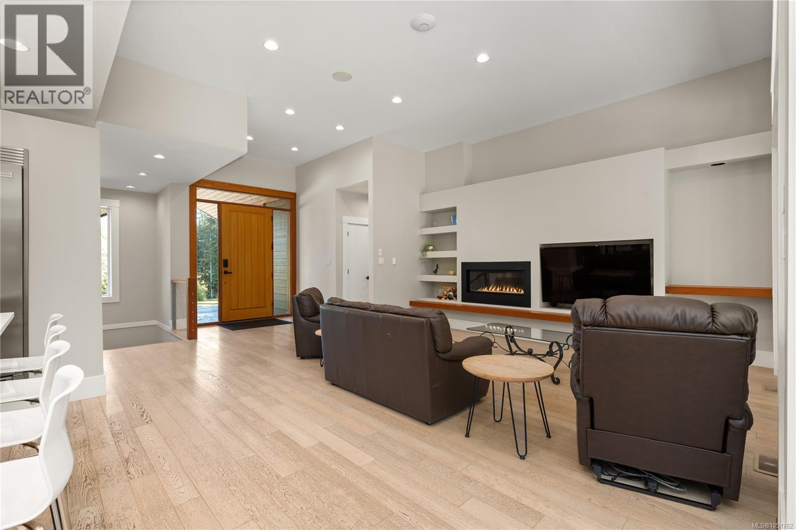3349 Creekside Pl, Nanaimo