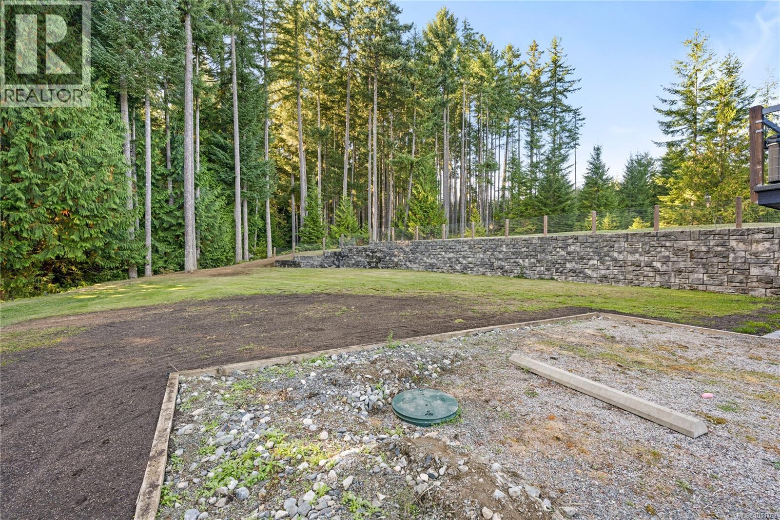3349 Creekside Pl, Nanaimo