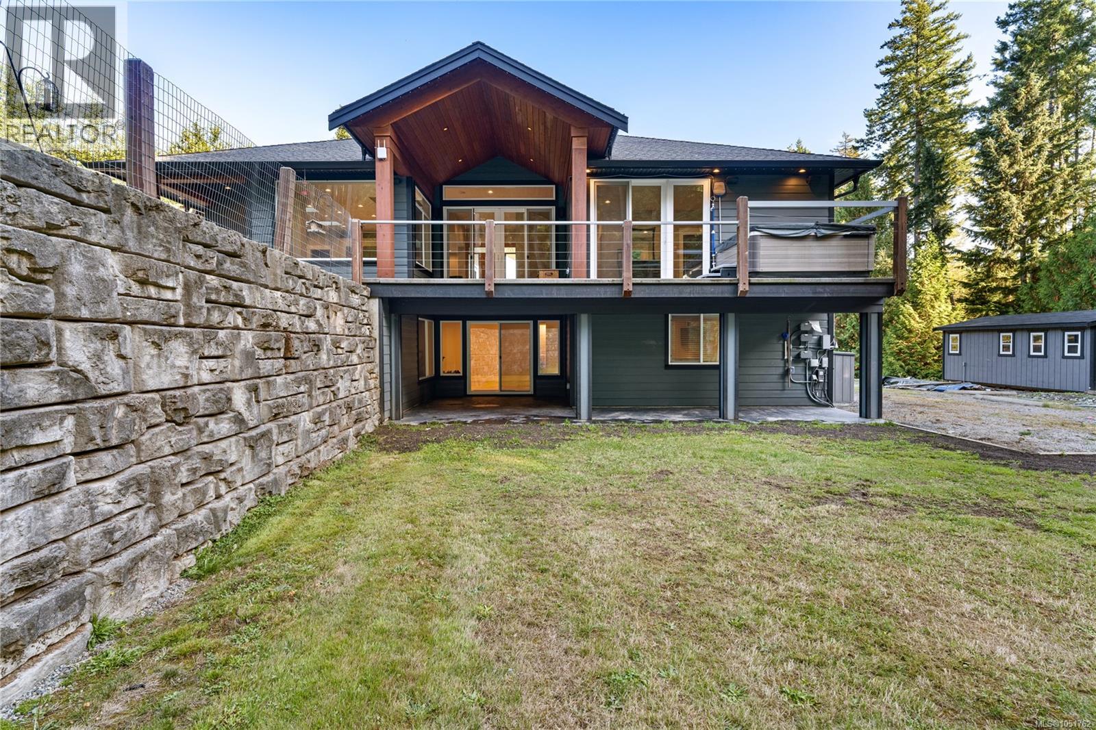 3349 Creekside Pl, Nanaimo