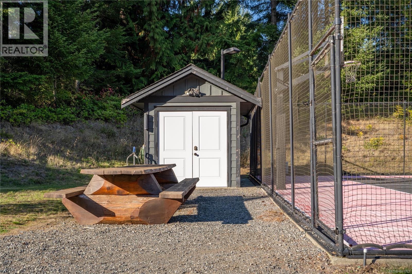 3349 Creekside Pl, Nanaimo