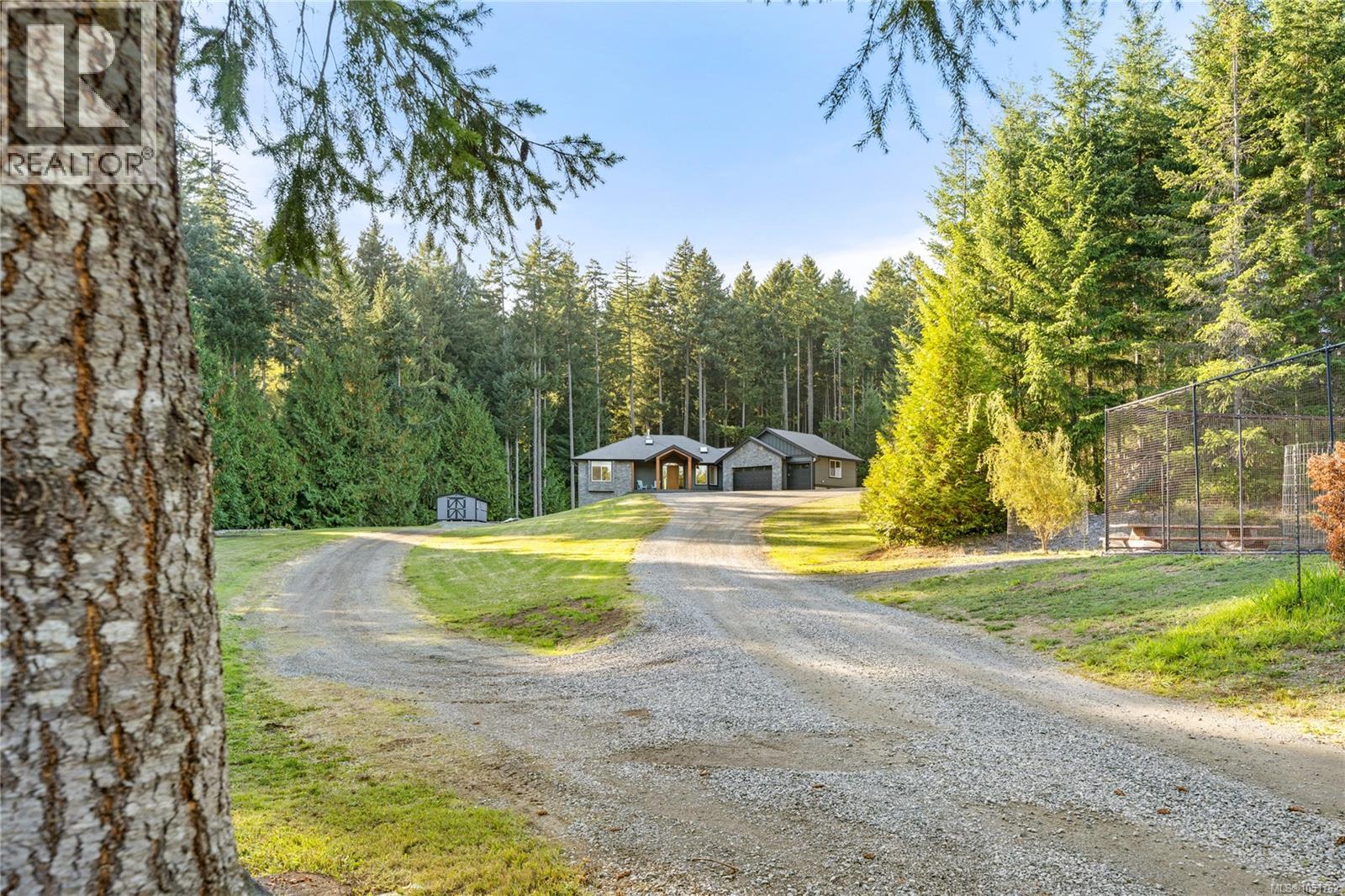 3349 Creekside Pl, Nanaimo