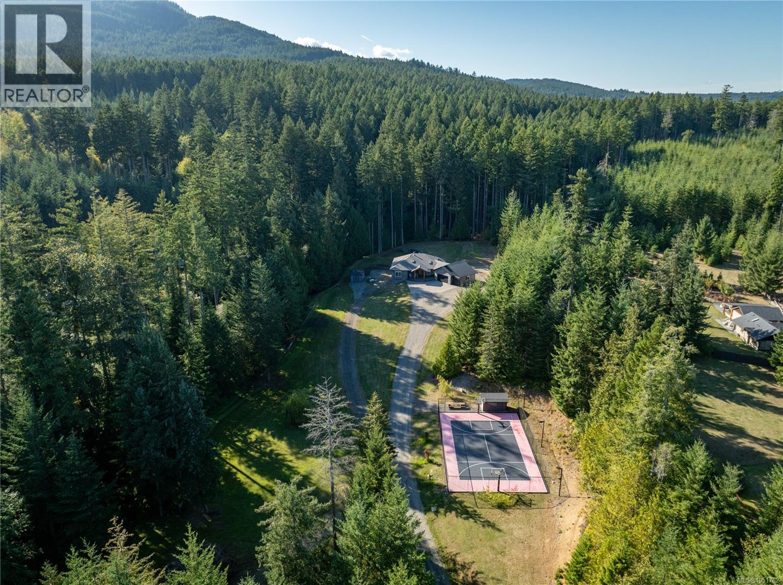 3349 Creekside Pl, Nanaimo