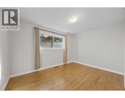 48 Selkirk Drive SW - photo 16