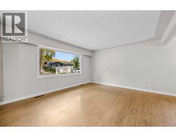 48 Selkirk Drive SW - photo 5