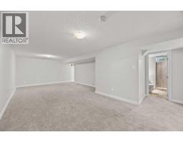 48 Selkirk Drive SW - photo 30