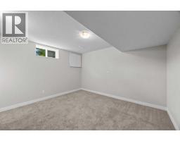 48 Selkirk Drive SW - photo 34
