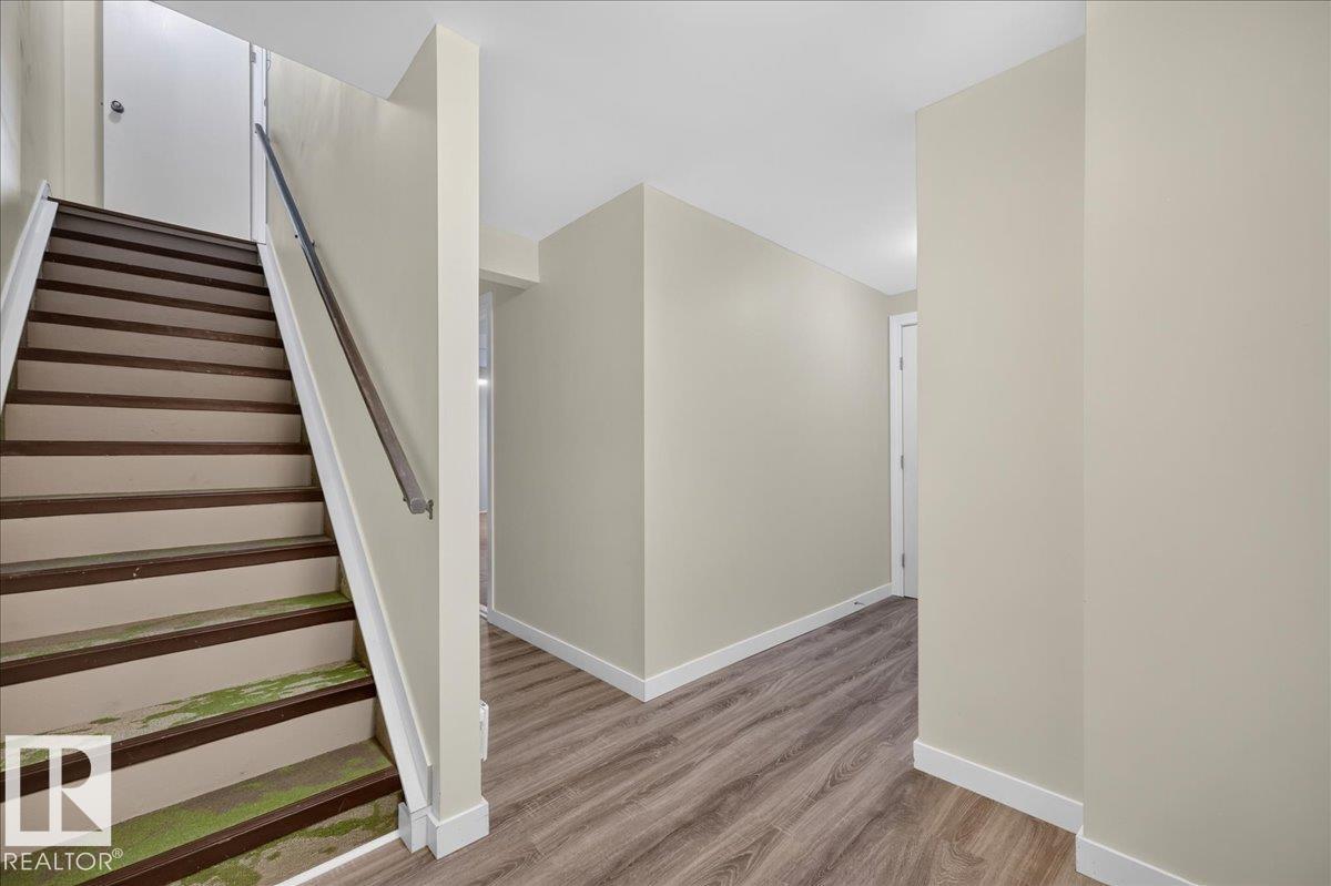 #9 3115 119 ST NW - 39