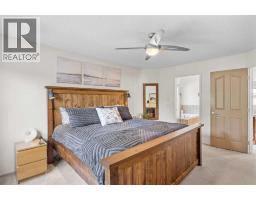 7 Springbank Mews Sw, Calgary, AB T3H4V5 Photo 20