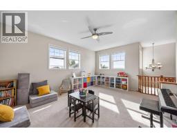 7 Springbank Mews Sw, Calgary, AB T3H4V5 Photo 18