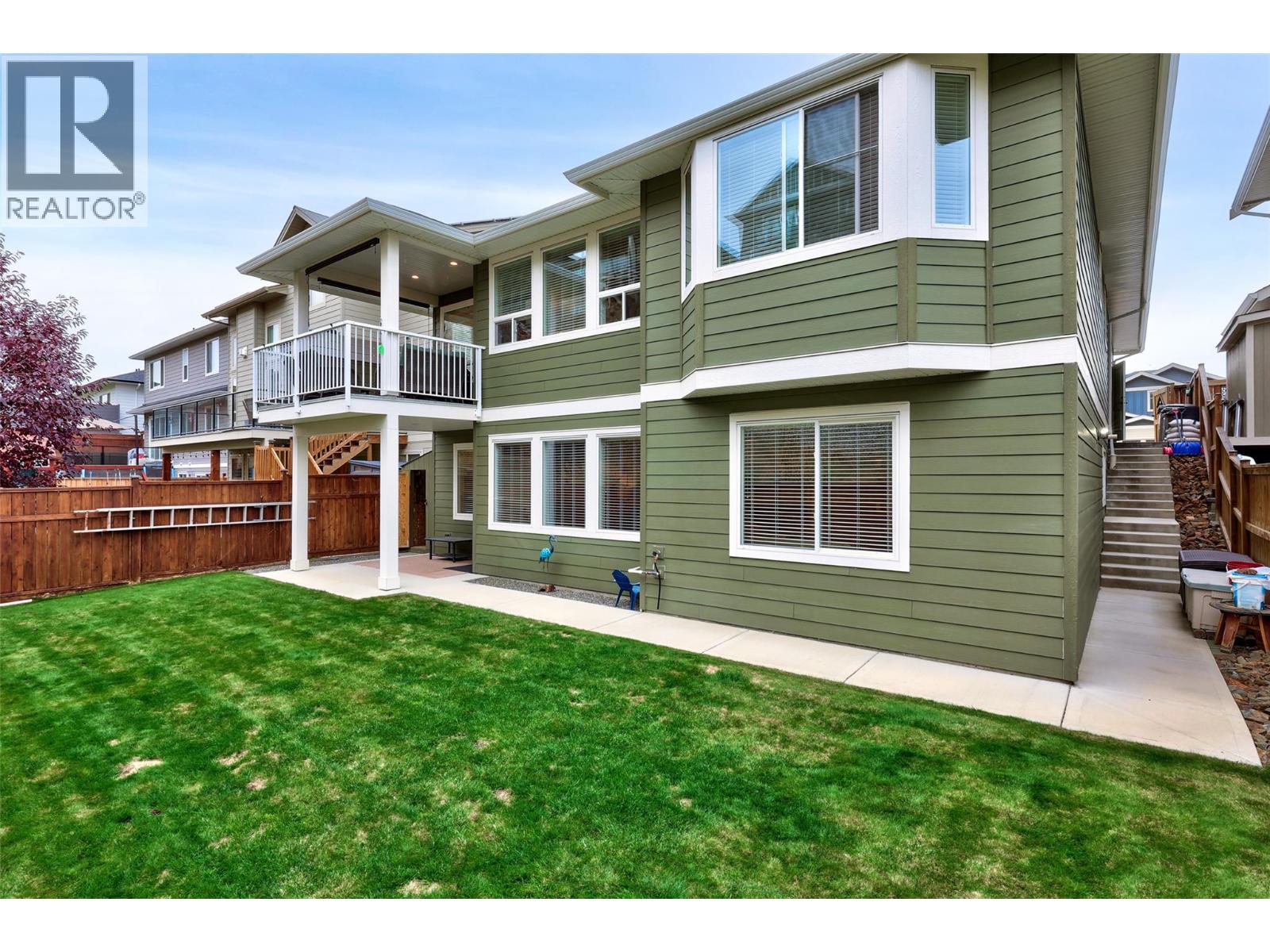 1538 EMERALD Drive - 2