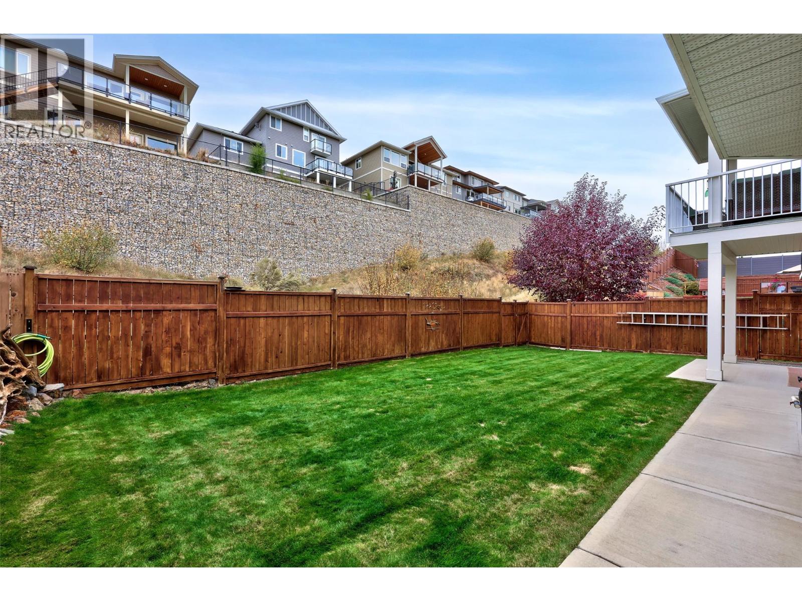 1538 EMERALD Drive - 35