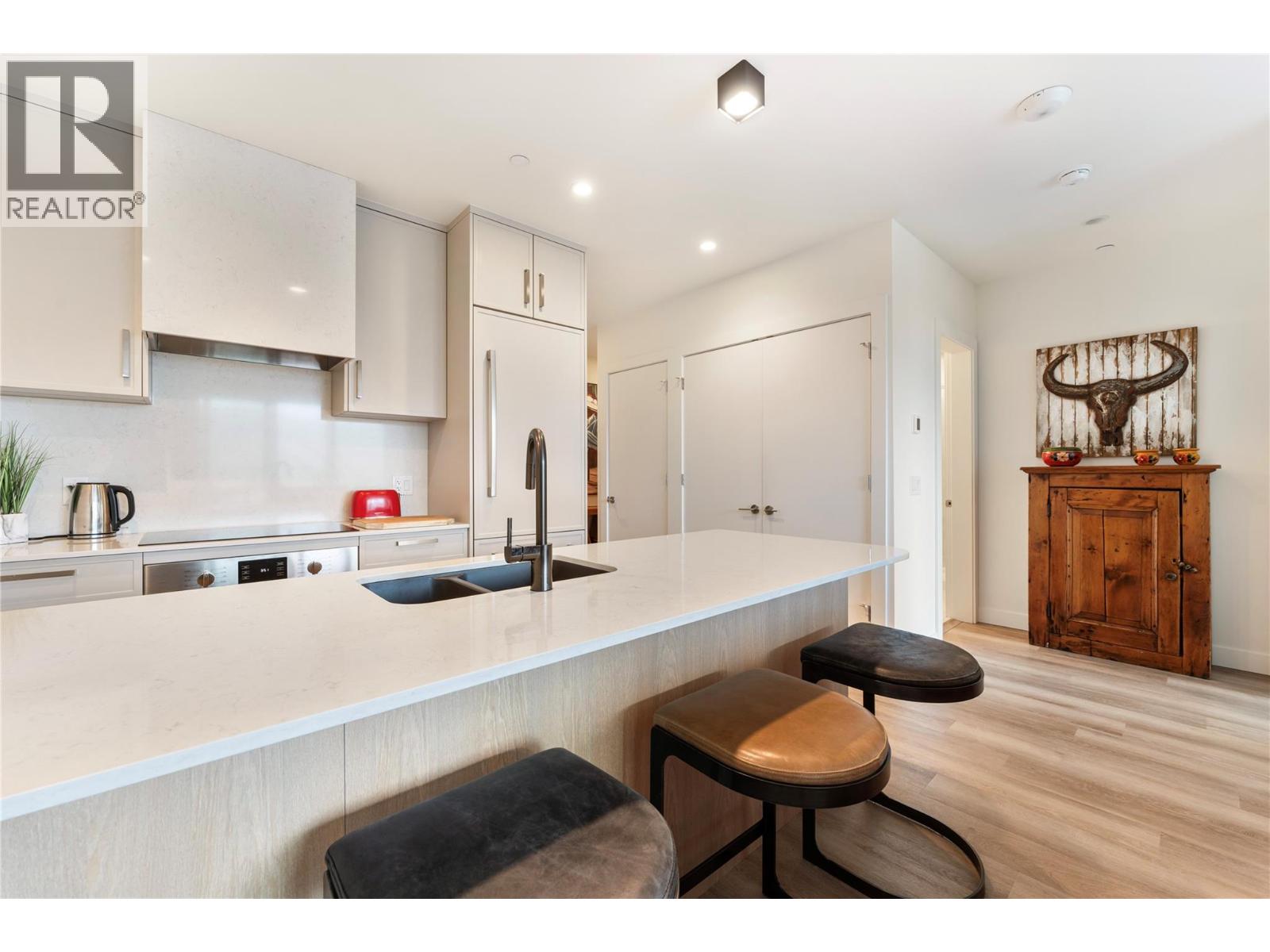 3340 Lakeshore Road Unit# 1003, Kelowna