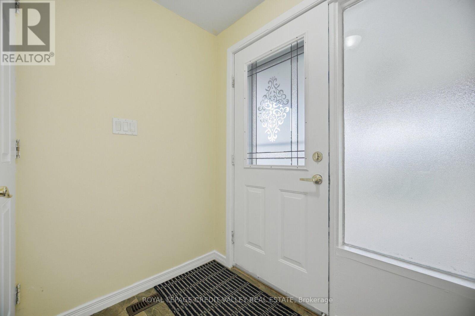 58 GLENFOREST ROAD - 5