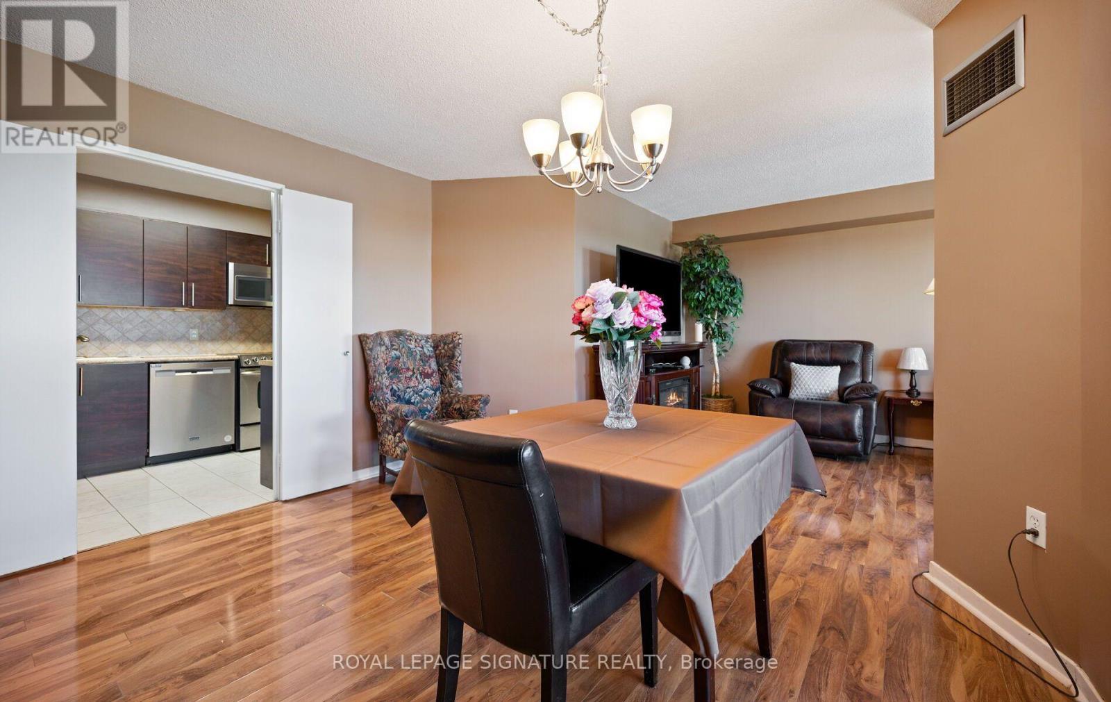 1406- 1580 Mississauga Valley Boulevard, Mississauga, ON photo 11