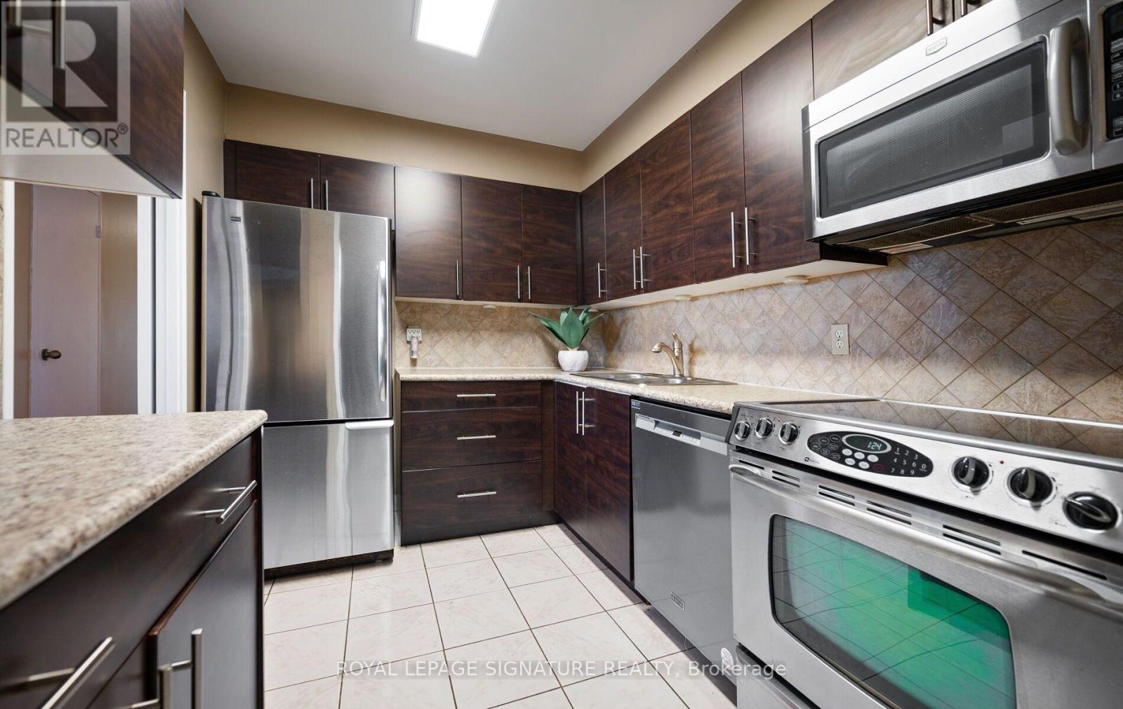 1406- 1580 Mississauga Valley Boulevard, Mississauga, ON photo 20