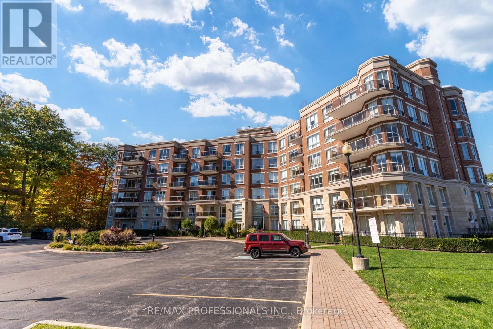 402- 483 Faith Drive, Mississauga, ON photo 3