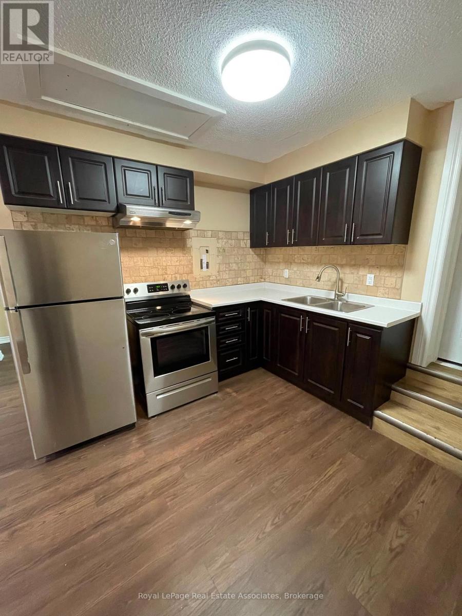 526 KING STREET E - 15