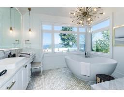 12603 Crescent Road, Surrey, BC V4A2V4 Photo 8