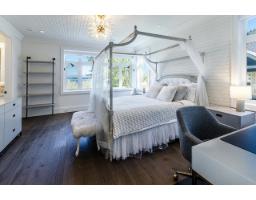 12603 Crescent Road, Surrey, BC V4A2V4 Photo 9