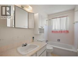 3706 51 Avenue, Innisfail, AB T4G1H6 Photo 17