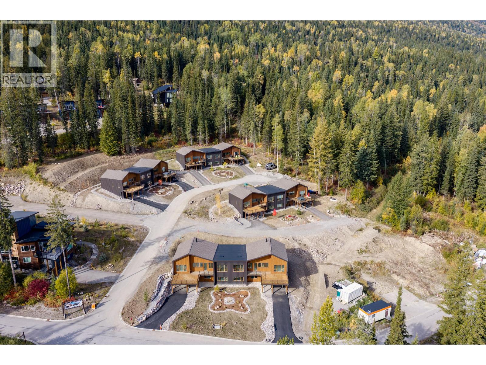 1654 HOWSE PASS, Golden - Image 1