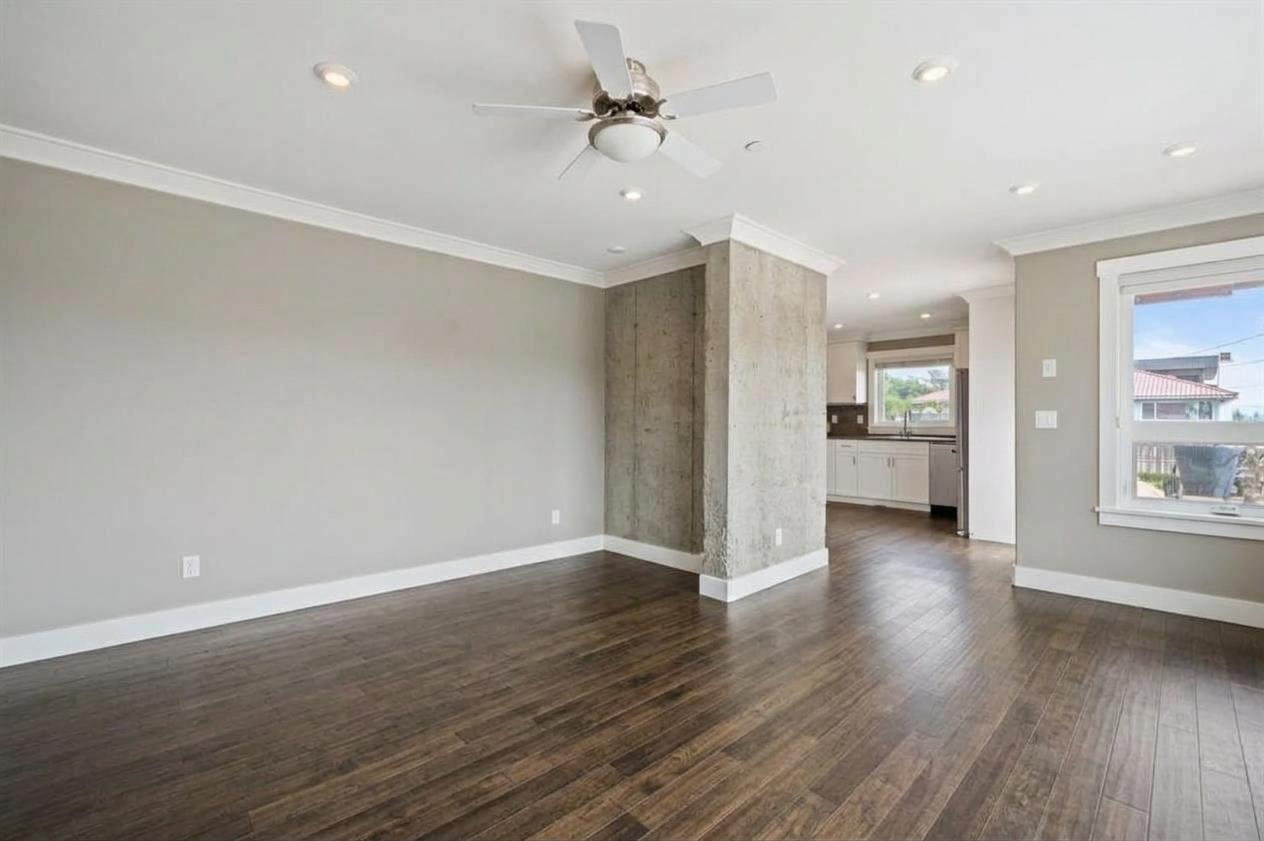 1117 PARKER STREET, White Rock