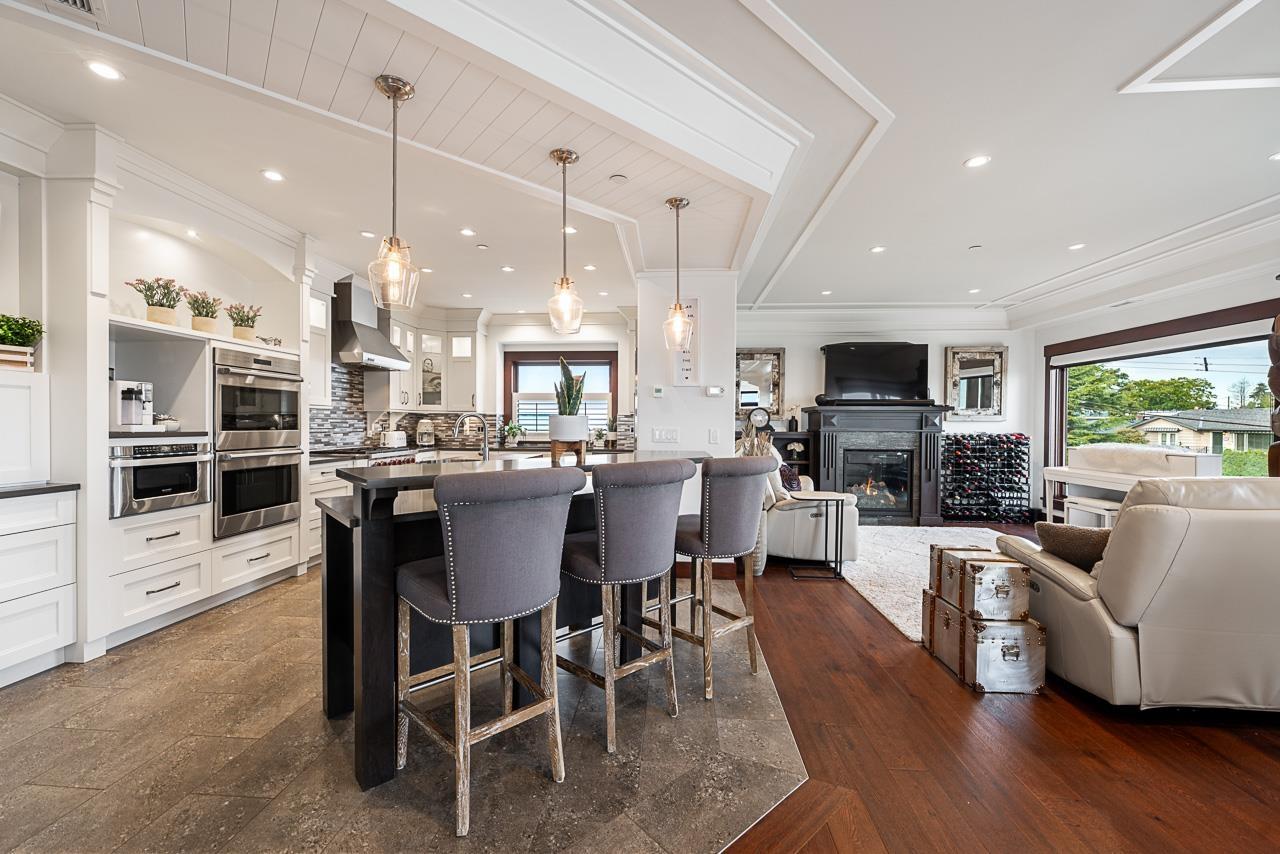 1117 PARKER STREET, White Rock