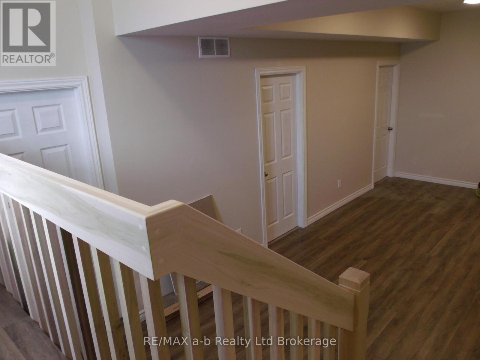5 - 350 DUNDAS STREET, Woodstock (Woodstock - North) — photo 9
