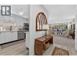 Sunroom - 28 Robinson Street N Unit# 103, Grimsby, ON L3M3C9 Photo 8