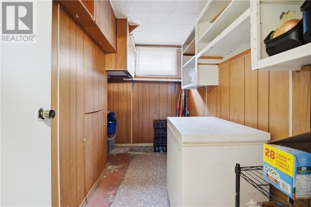 697 Prete Street — photo 24