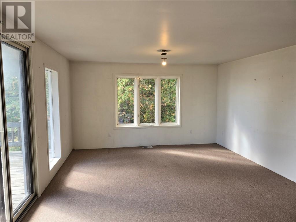 292 Noland BLVD - 15