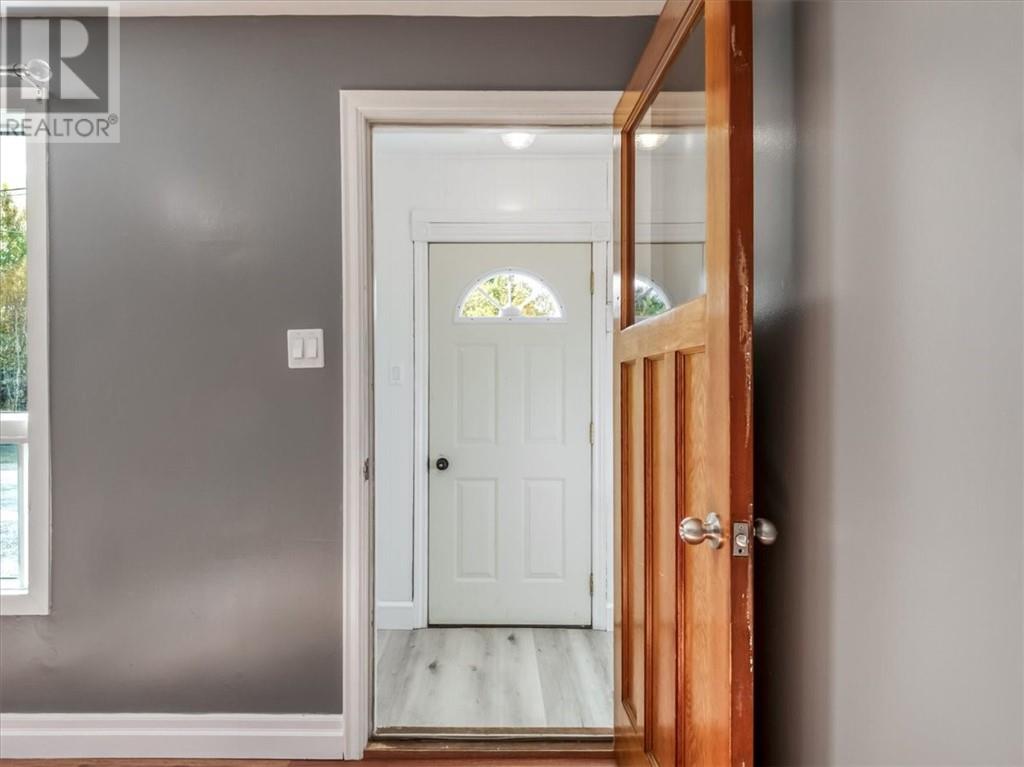 78 Mountain Avenue - Image 14