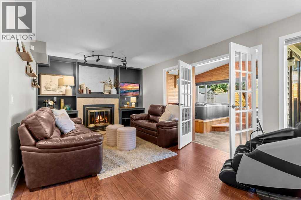 Listing photo – 21 Elkin Close, Red Deer