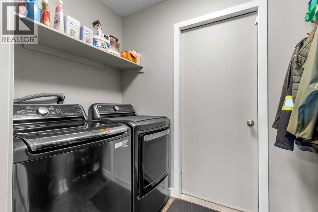 Listing photo – 21 Elkin Close, Red Deer