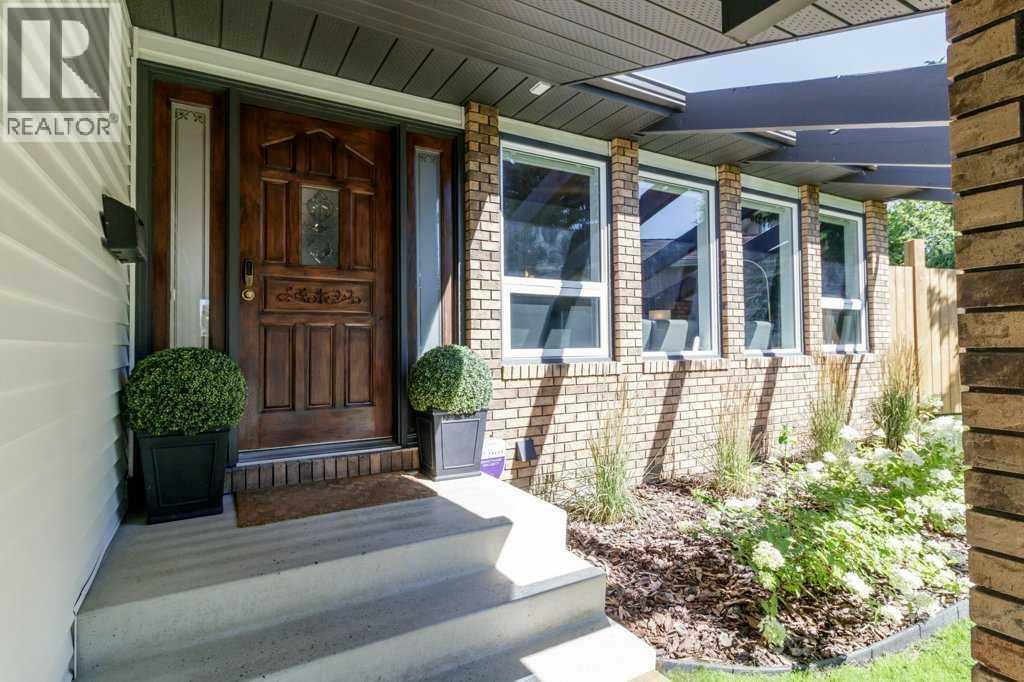 Listing photo – 21 Elkin Close, Red Deer