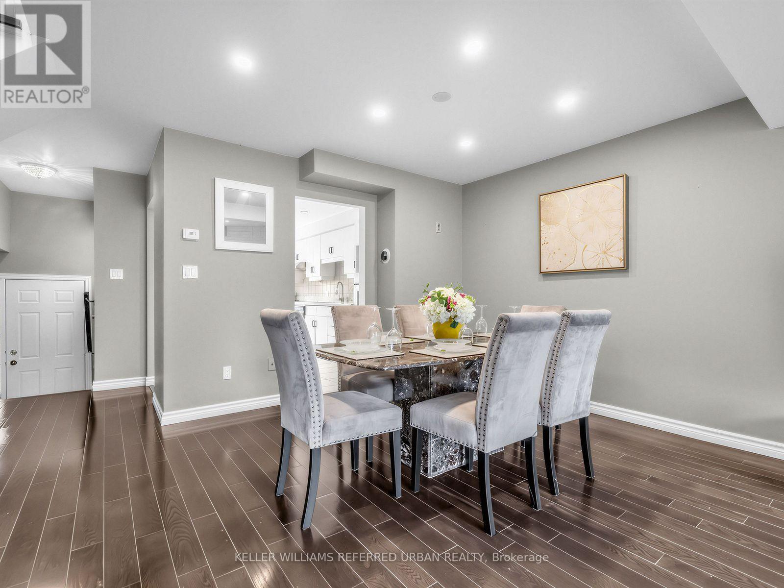 55 English Ivyway — photo 11