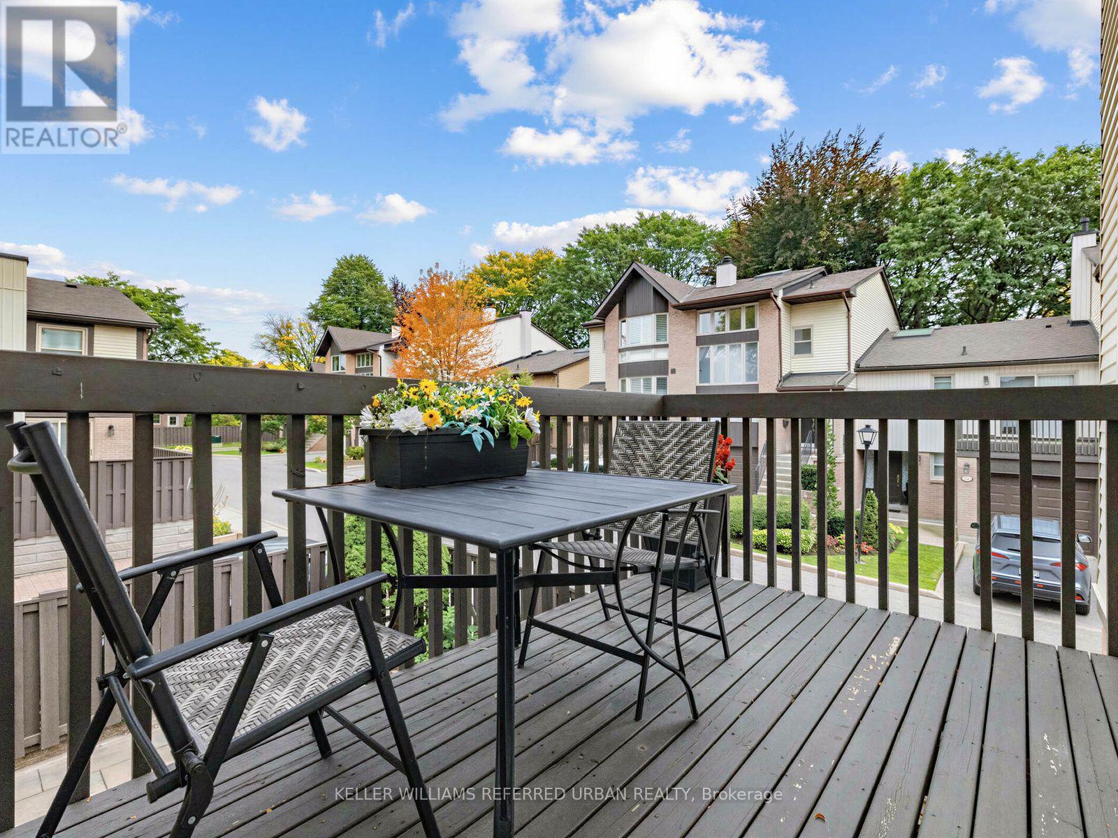 55 English Ivyway — photo 37