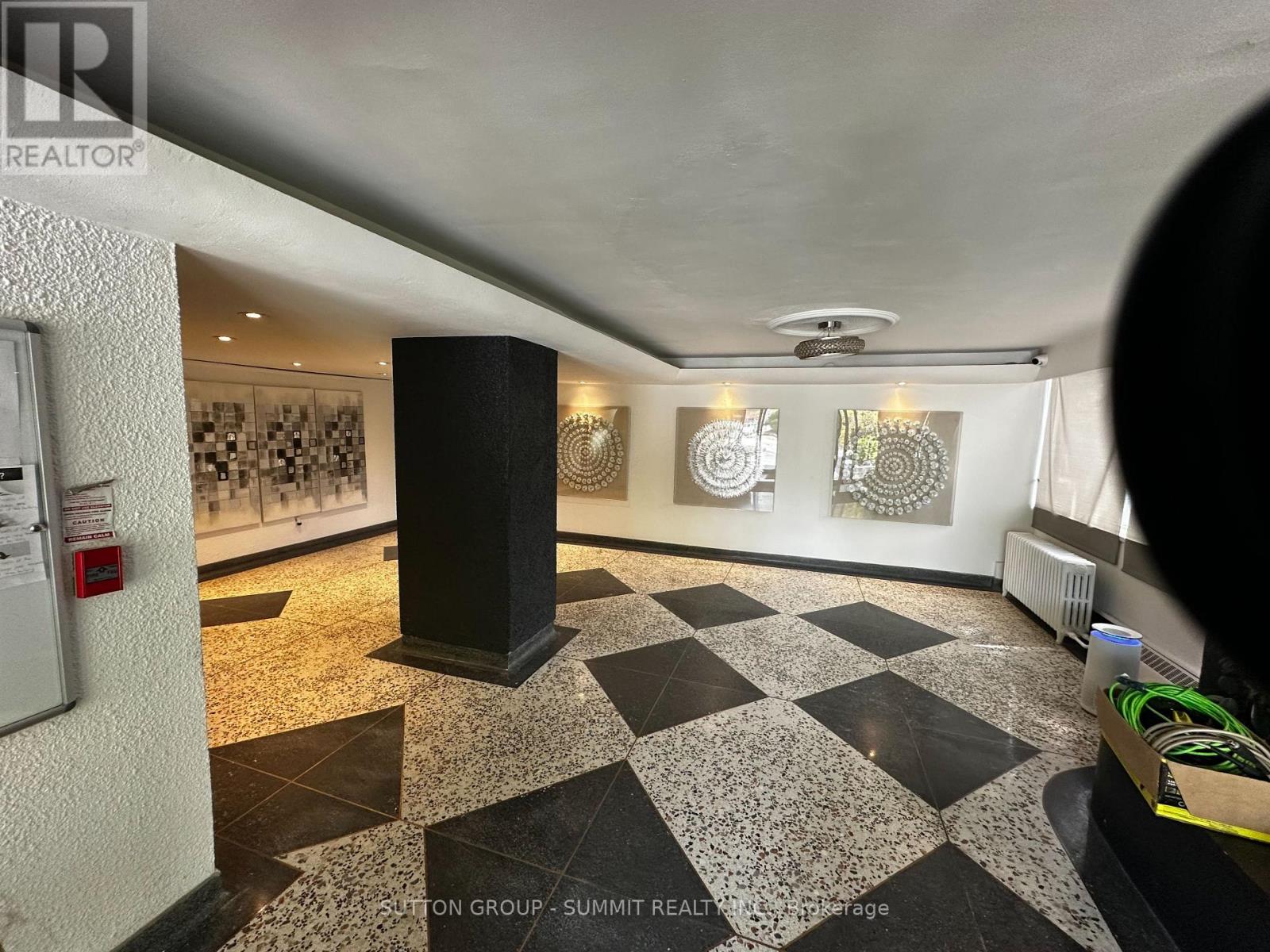 302 - 105 RAGLAN AVENUE, Toronto (Humewood-Cedarvale) — photo 2