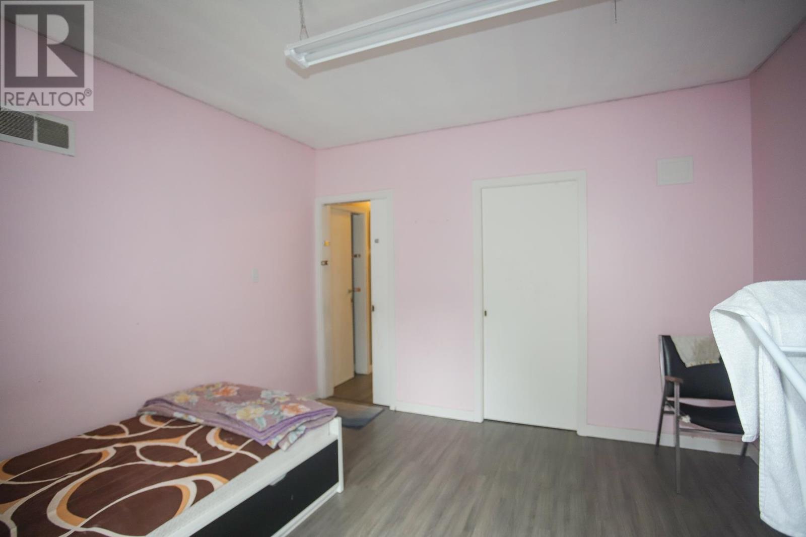 119 Salisbury AVE - 14