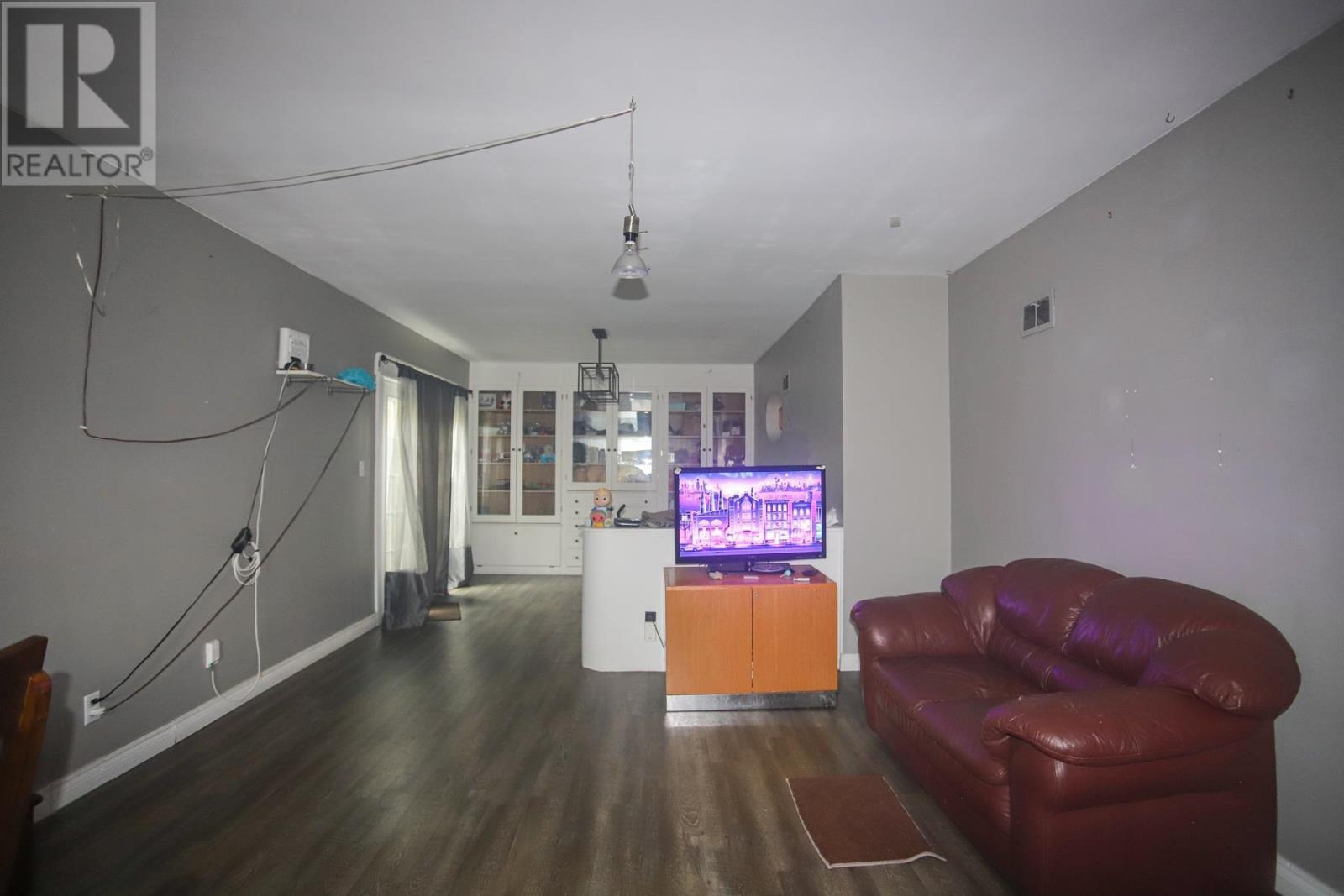 119 Salisbury AVE - Image 11