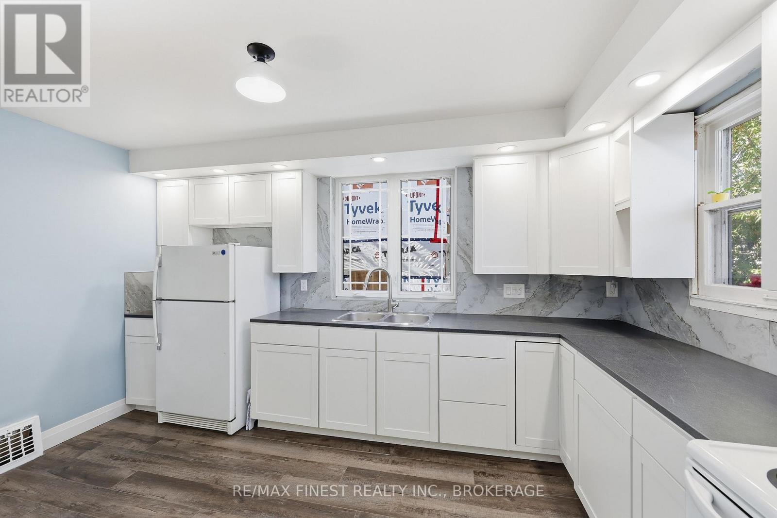 3 JOHN STREET - 14