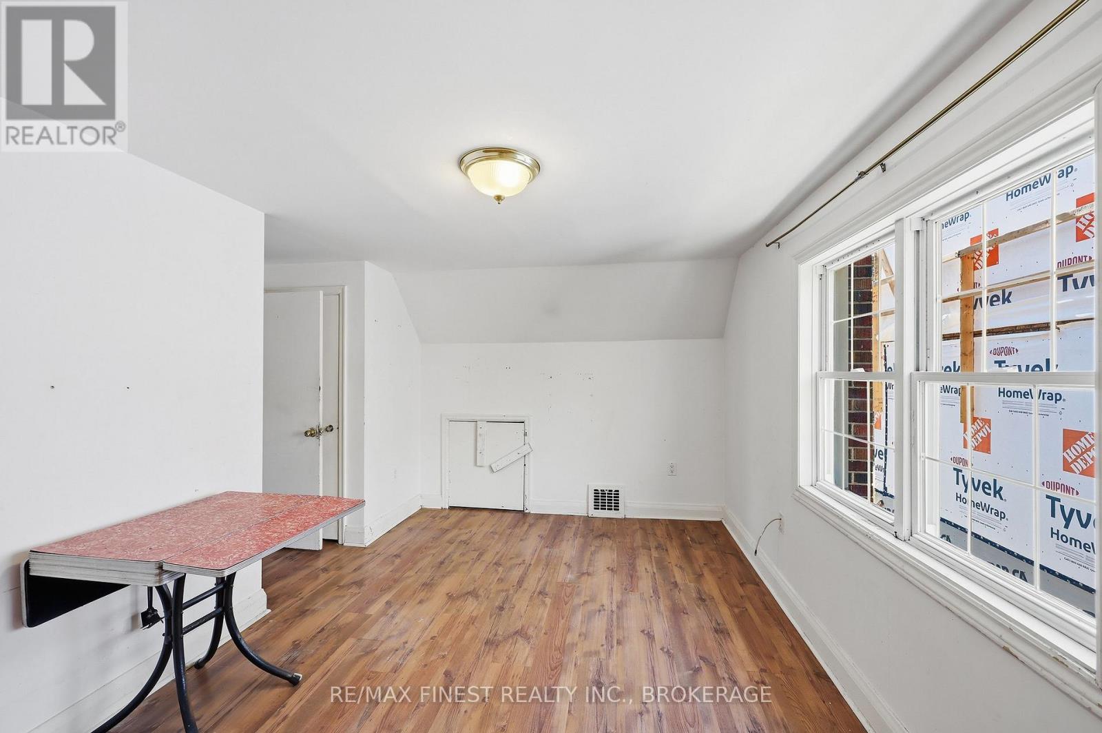 3 JOHN STREET - 27